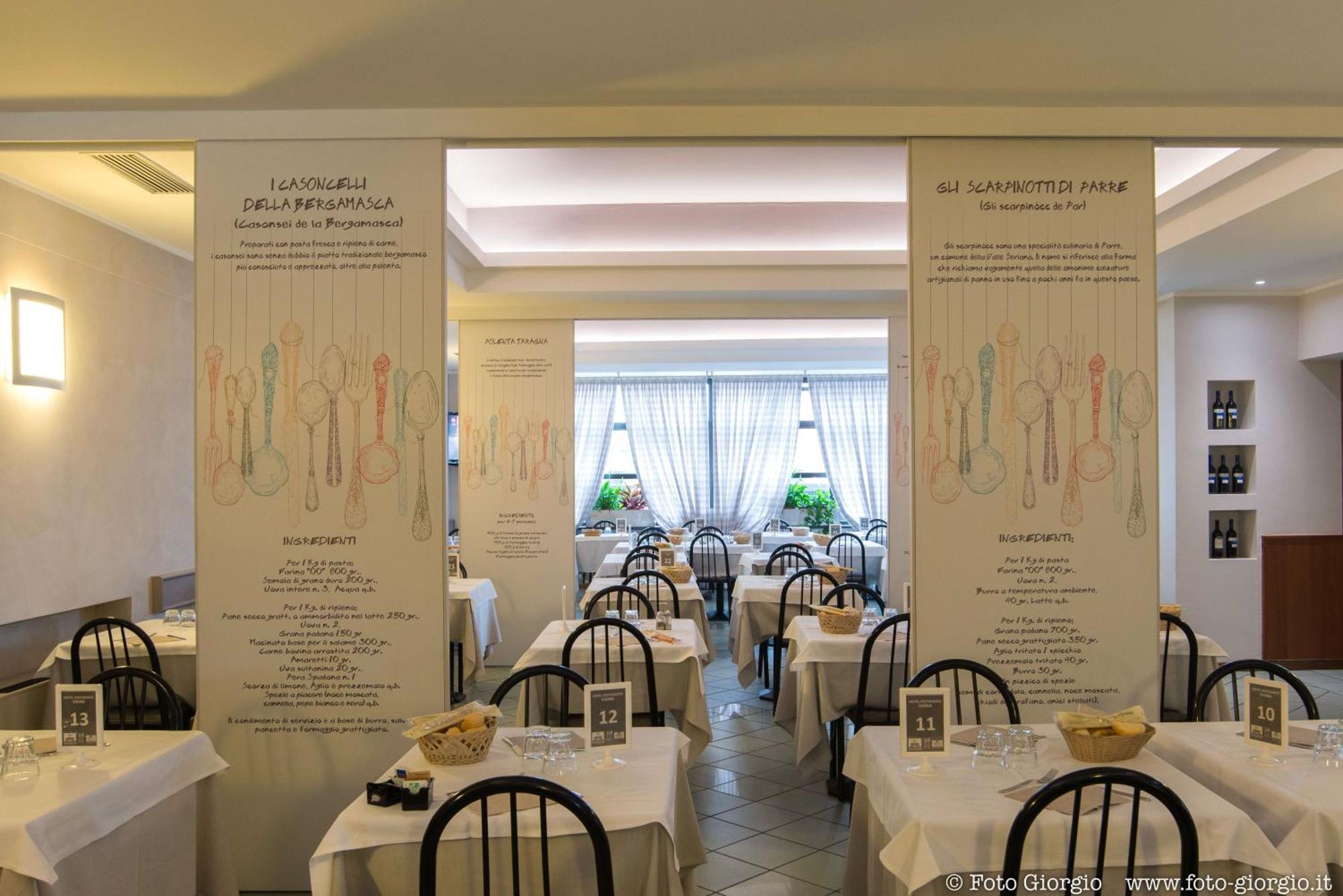 Hotel Daina Dalmine Kültér fotó